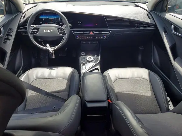 KNDCR3L12R5102568 2024 KIA NIRO - Image 8