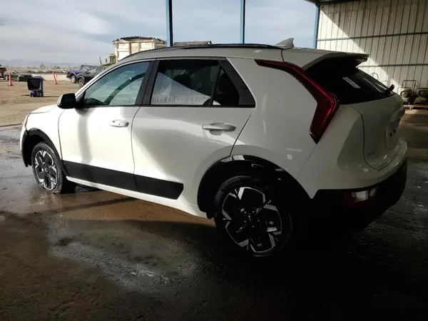 KNDCR3L12R5108063 2024 KIA NIRO - Image 2