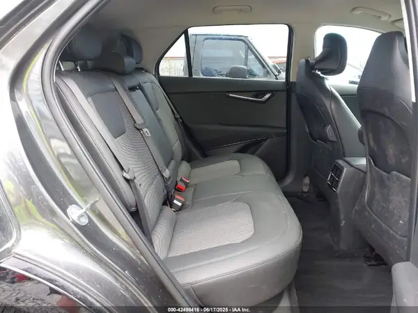 KNDCR3L12R5110007 2024 KIA NIRO - Image 8