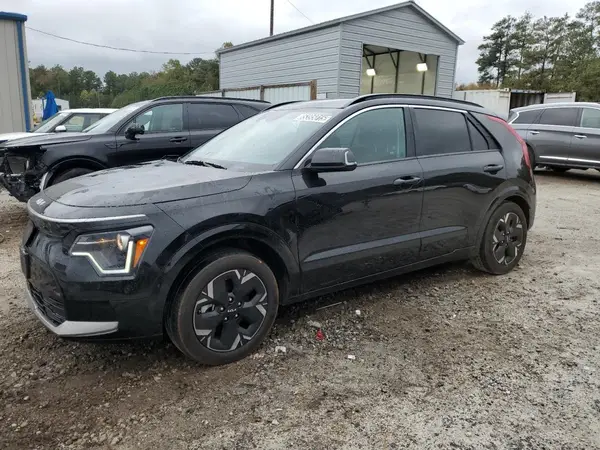 KNDCR3L12R5110637 2024 KIA NIRO - Image 1