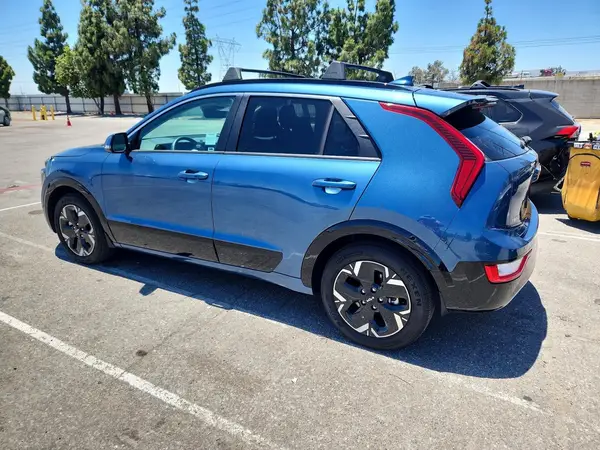 KNDCR3L12R5120455 2024 KIA NIRO - Image 2