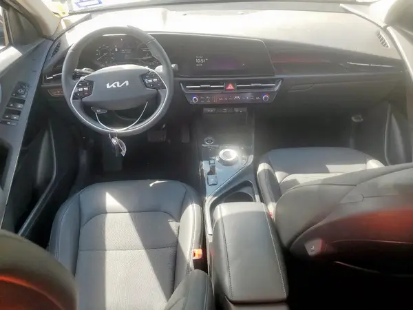 KNDCR3L12R5121475 2024 KIA NIRO - Image 8
