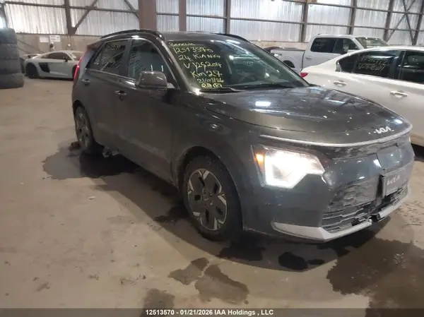 KNDCR3L12R5125204 2024 KIA NIRO - Image 1
