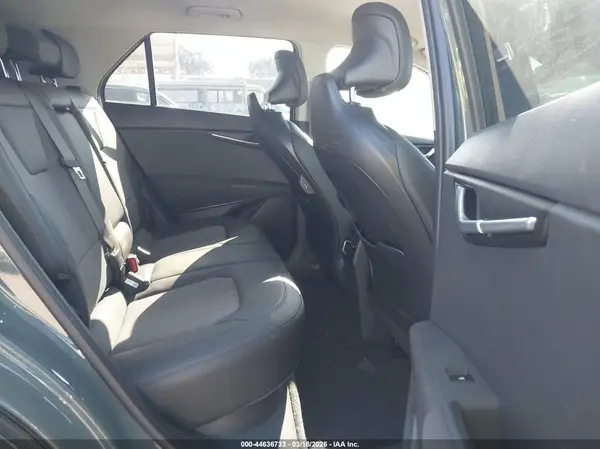 KNDCR3L12S5145104 2025 KIA NIRO - Image 8