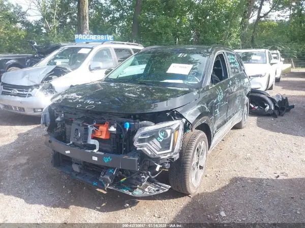 KNDCR3L13P5013654 2023 KIA NIRO - Image 2