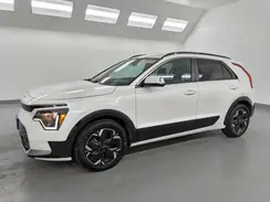 KNDCR3L13P5024556 2023 KIA NIRO