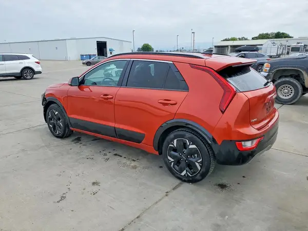 KNDCR3L13P5027991 2023 KIA NIRO - Image 2