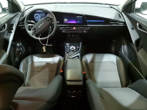 KNDCR3L13P5028011 2023 KIA NIRO - Image 8