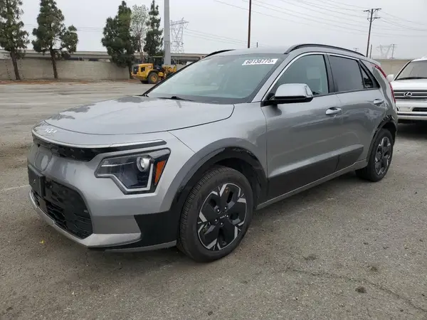 KNDCR3L13P5028610 2023 KIA NIRO - Image 1