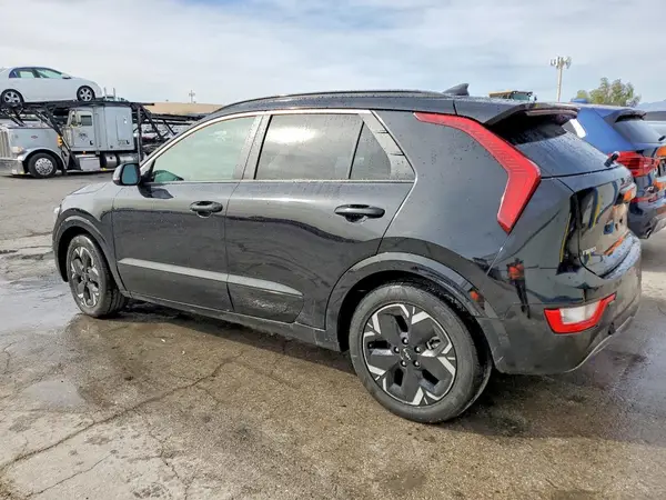KNDCR3L13P5035928 2023 KIA NIRO - Image 2