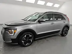 KNDCR3L13P5036576 2023 KIA NIRO