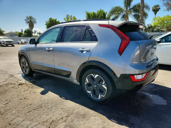 KNDCR3L13P5036867 2023 KIA NIRO - Image 2