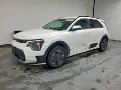 KNDCR3L13P5045245 2023 KIA NIRO