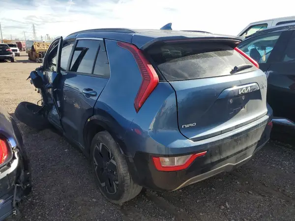KNDCR3L13P5045830 2023 KIA NIRO - Image 2
