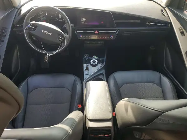 KNDCR3L13P5050946 2023 KIA NIRO - Image 8