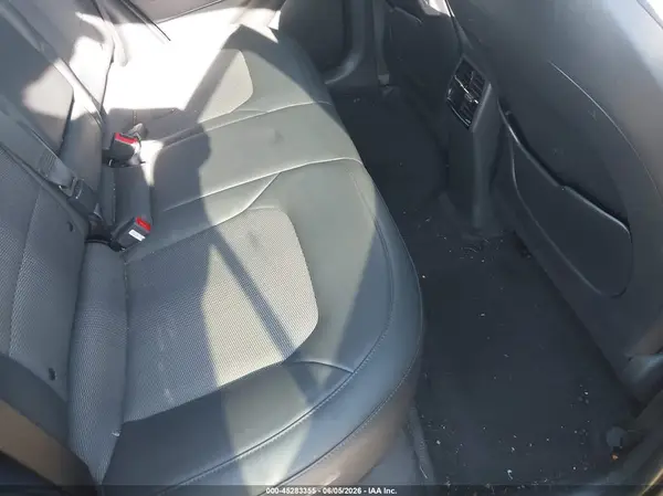 KNDCR3L13P5060022 2023 KIA NIRO - Image 8