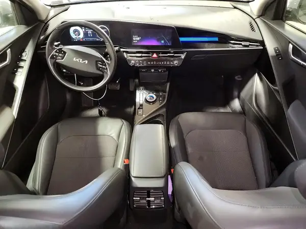 KNDCR3L13P5071067 2023 KIA NIRO - Image 8