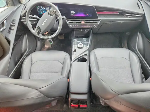KNDCR3L13P5073420 2023 KIA NIRO - Image 8