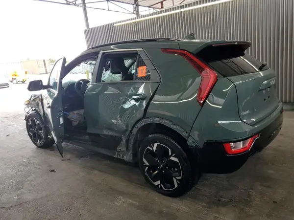 KNDCR3L13R5085635 2024 KIA NIRO - Image 2
