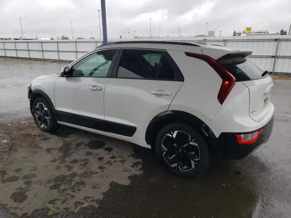 KNDCR3L13R5087885 2024 KIA NIRO - Image 2