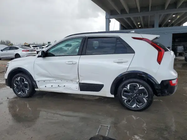 KNDCR3L13R5094688 2024 KIA NIRO - Image 2