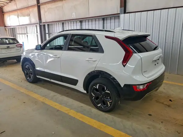 KNDCR3L13R5112333 2024 KIA NIRO - Image 2