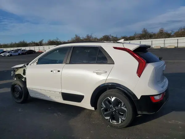 KNDCR3L13R5115331 2024 KIA NIRO - Image 2