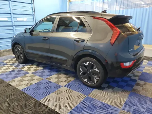 KNDCR3L13R5121114 2024 KIA NIRO - Image 2