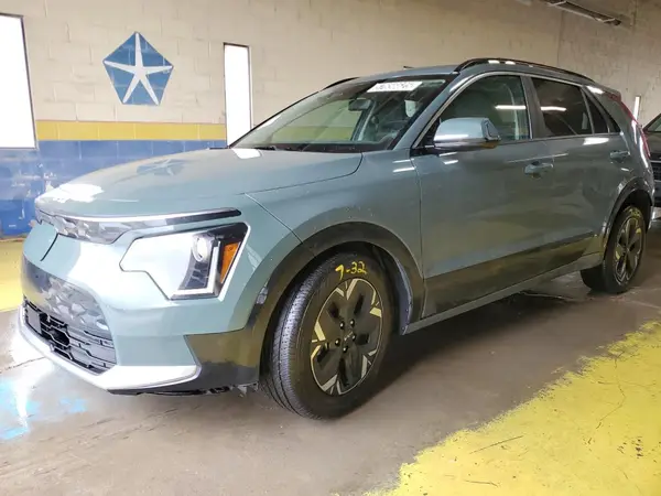 KNDCR3L13R5122215 2024 KIA NIRO - Image 1