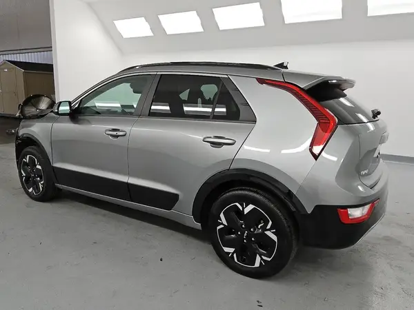 KNDCR3L13R5122375 2024 KIA NIRO - Image 2