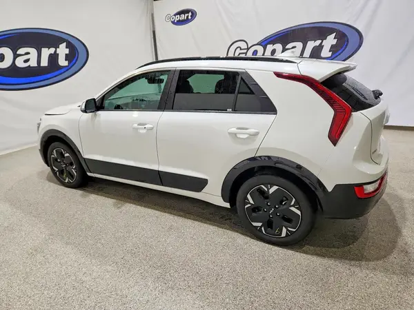 KNDCR3L13R5126944 2024 KIA NIRO - Image 2