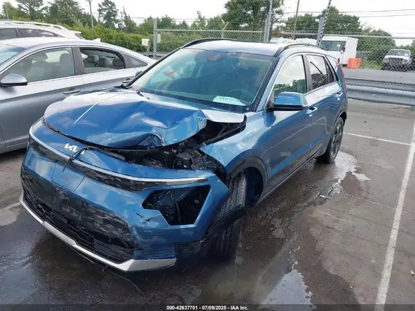 KNDCR3L13R5127169 2024 KIA NIRO - Image 2