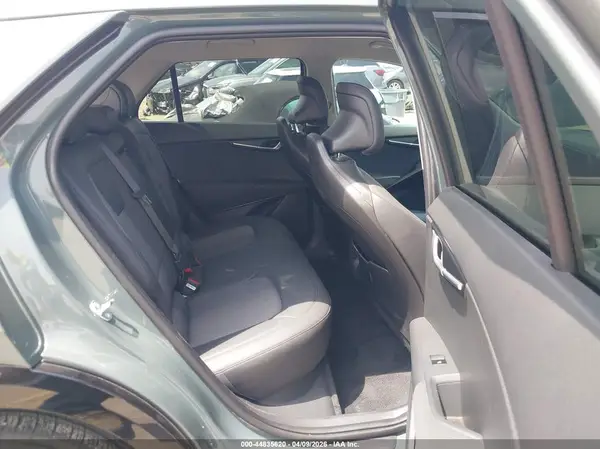 KNDCR3L13R5128662 2024 KIA NIRO - Image 8