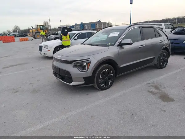 KNDCR3L13S5142325 2025 KIA NIRO - Image 2