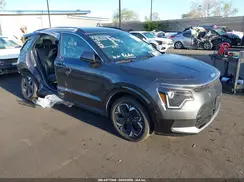 KNDCR3L13S5142406 2025 KIA NIRO