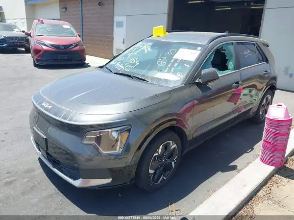 KNDCR3L13S5142406 2025 KIA NIRO - Image 2