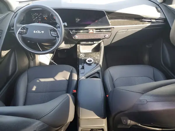 KNDCR3L13S5145175 2025 KIA NIRO - Image 8