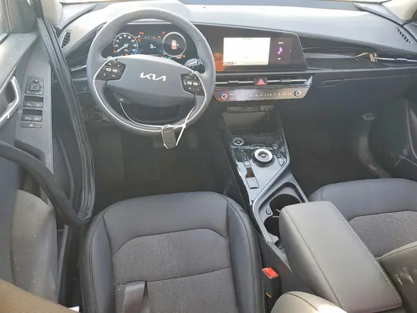 KNDCR3L13S5145385 2025 KIA NIRO - Image 8
