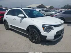 KNDCR3L13T5150409 2026 KIA NIRO