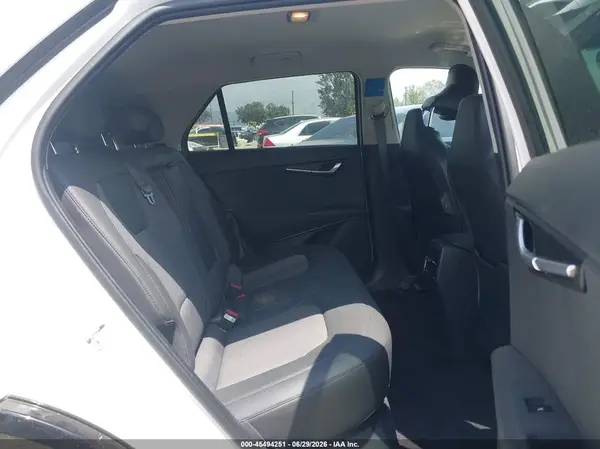 KNDCR3L13T5150409 2026 KIA NIRO - Image 8