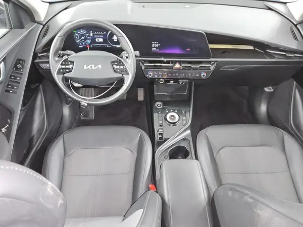 KNDCR3L14P5021892 2023 KIA NIRO - Image 8