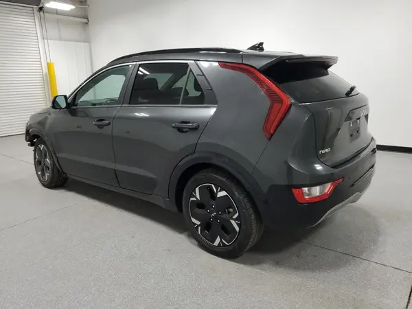 KNDCR3L14P5026445 2023 KIA NIRO - Image 2