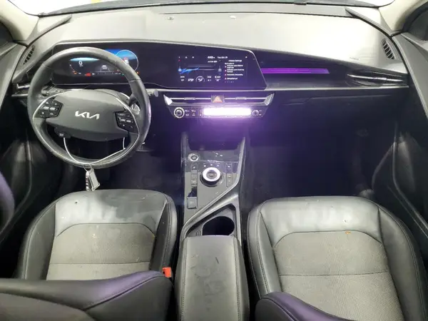 KNDCR3L14P5026445 2023 KIA NIRO - Image 8