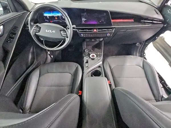 KNDCR3L14P5027143 2023 KIA NIRO - Image 8