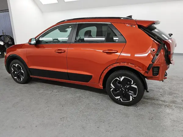 KNDCR3L14P5027739 2023 KIA NIRO - Image 2