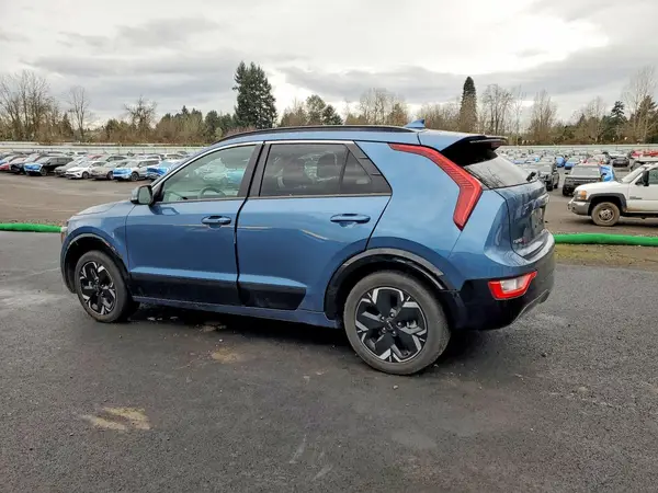 KNDCR3L14P5027773 2023 KIA NIRO - Image 2