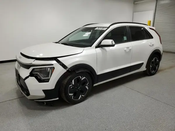 KNDCR3L14P5028003 2023 KIA NIRO - Image 1