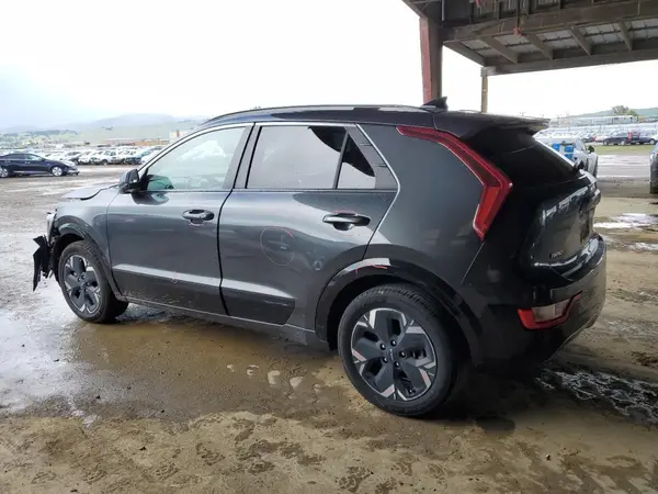 KNDCR3L14P5029801 2023 KIA NIRO - Image 2