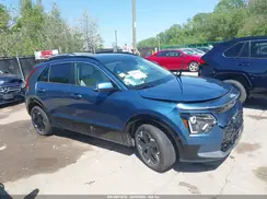 KNDCR3L14P5030978 2023 KIA NIRO