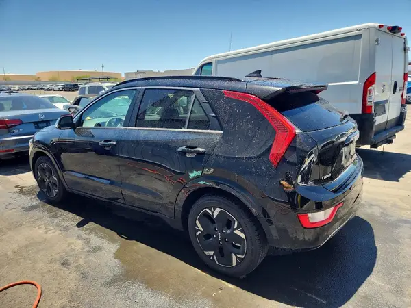 KNDCR3L14P5035937 2023 KIA NIRO - Image 2
